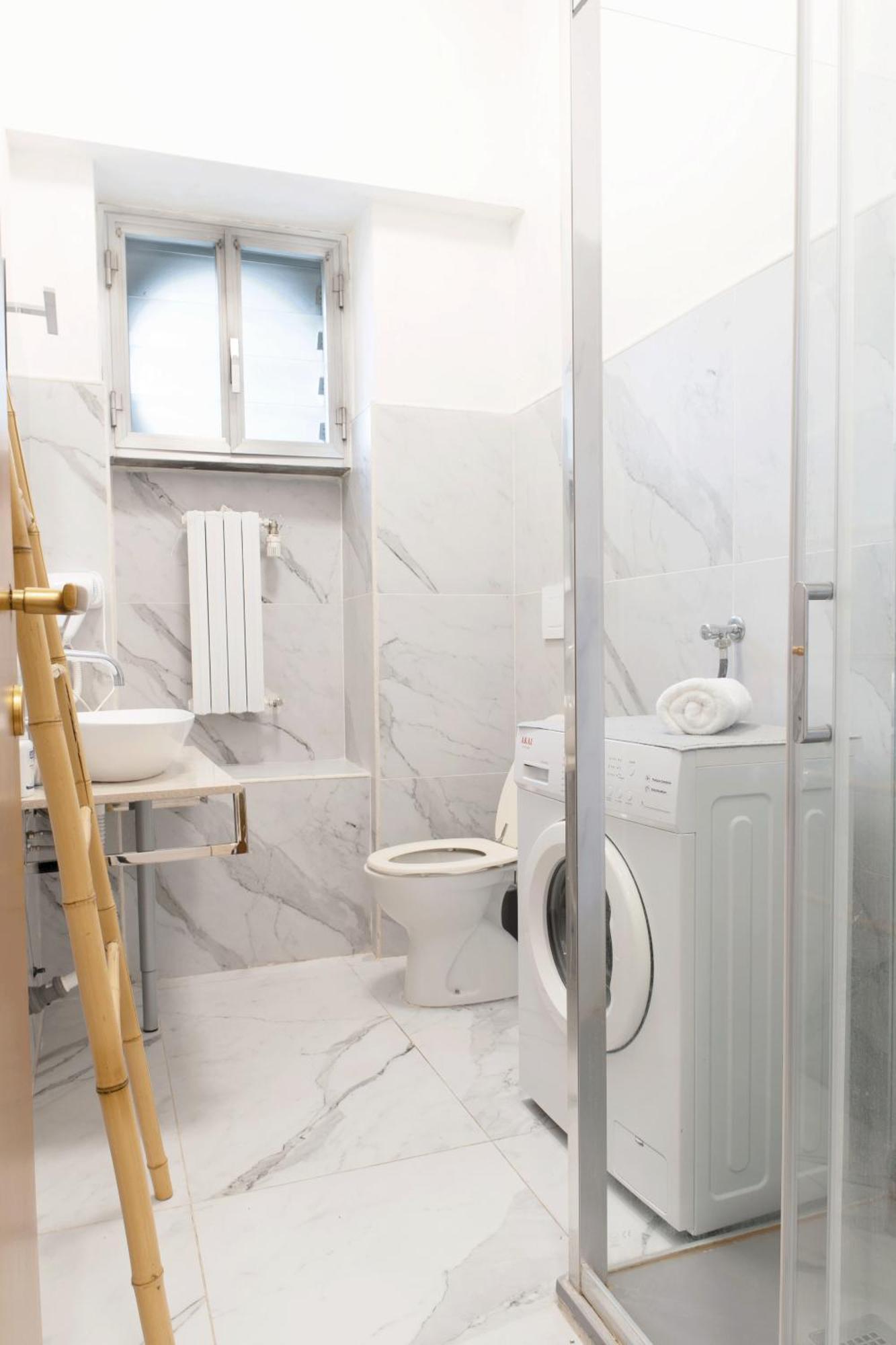 Toma Apartment Trilocale Moderno Per Max 6 Persone Милано Екстериор снимка